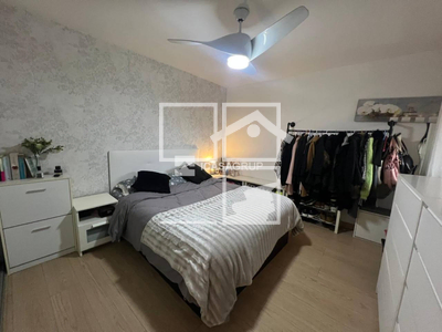 Inmueble en Plaza Josep Sapés Esmendia    , Barcelona