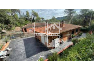 Local en Paseo Estación de Torreblanca    , Vacarisses Barcelona