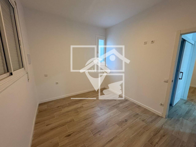 Inmueble en Calle Gironès    Bajo, Barcelona