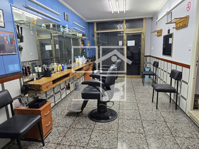 Inmueble en Calle Bages    bajos, Barcelona