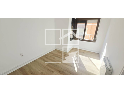 Inmueble en Calle Sindicato    2º, Barcelona