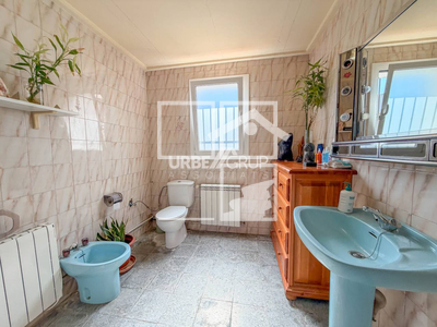 Inmueble en Calle Fuente de Santa Teresa Número 1  , Barcelona